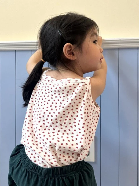 Strawberry Flower Sleeveless