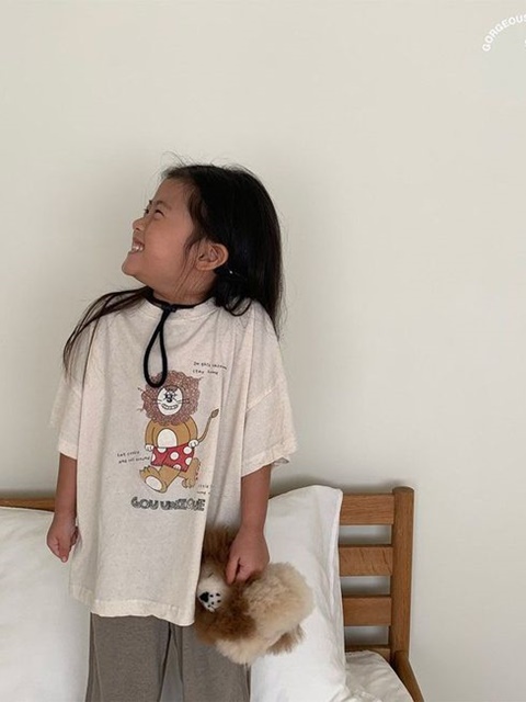 Lion Tee