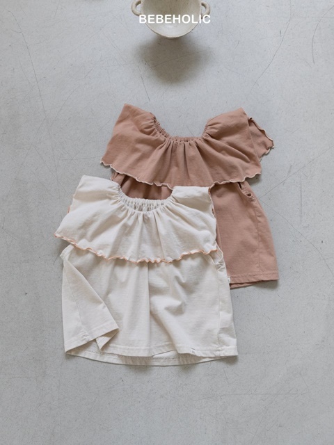Cape Tee