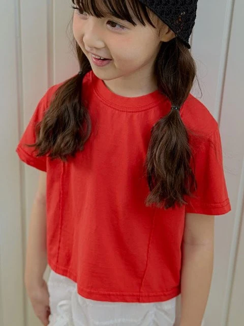 Pintuck Regular Tee