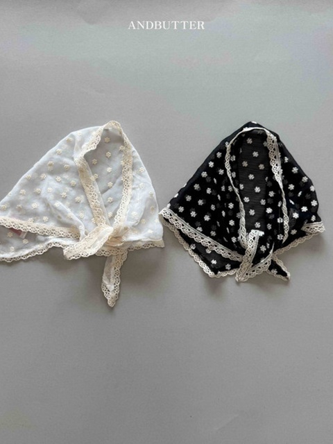Flower Lace Kerchief