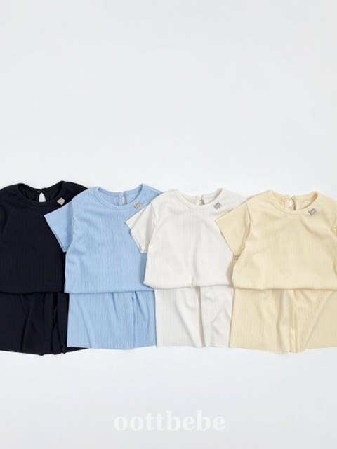 Volley Pleated Top Bottom Set Volley Pleated Top Bottom Set
