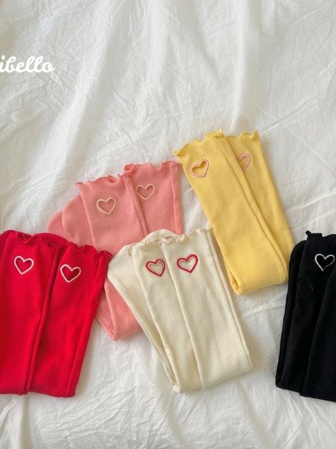 Heart Punching Knee Socks