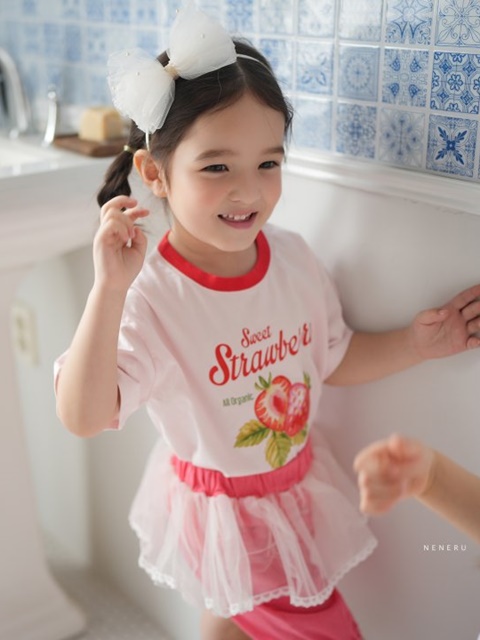 Strawberry Tee Strawberry Tee