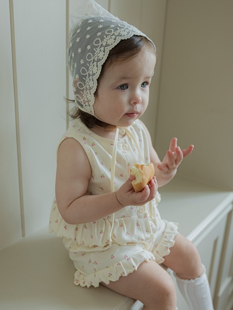 Bebe Sleeveless Open Blouse Set