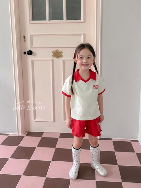 Heart Button Collar Tee