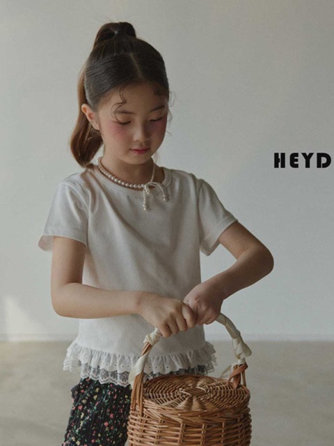 Daily Frill Tee