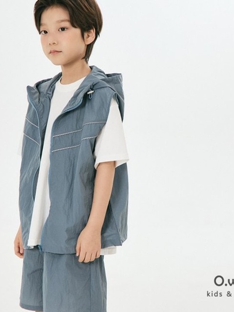 Hooded Zip-up Vest Hooded Zip-up Vest