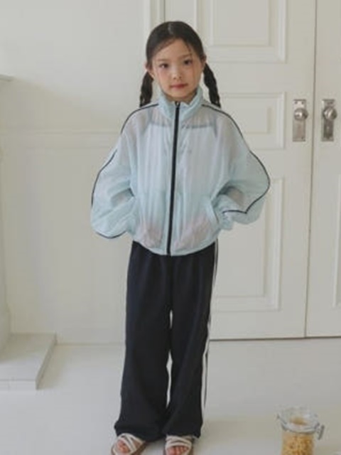 Piping Windbreaker