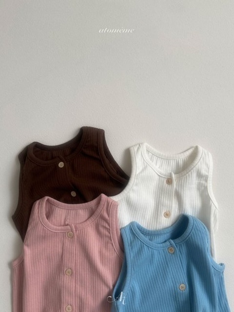 Sydney Vest