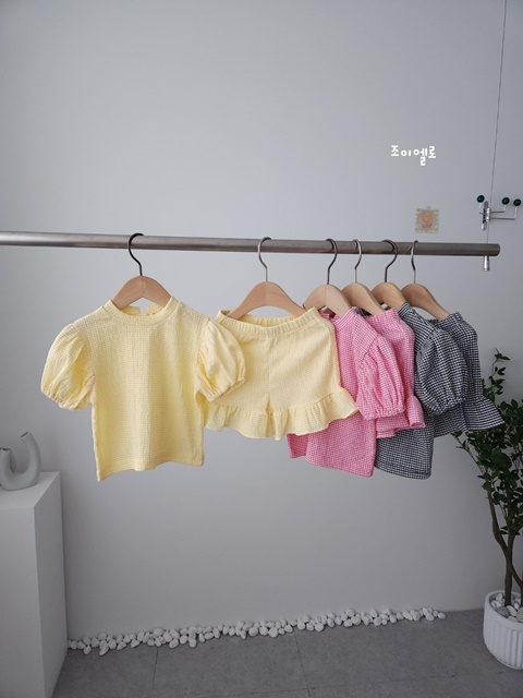 Pleated Check Top Bottom Set Pleated Check Top Bottom Set