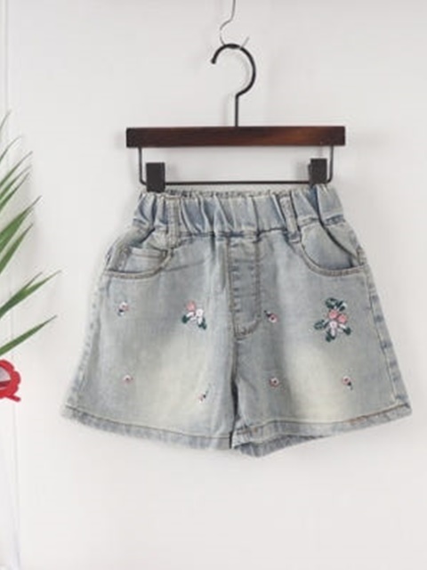 Embroidery Flower Jeans