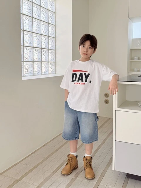 Day Tee Day Tee