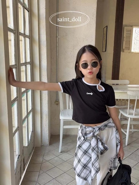 Lovely Heart Tee