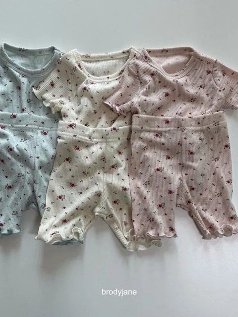 Flower Eyelet Frill Short Sleeve Set Flower Eyelet Frill Short Sleeve Set