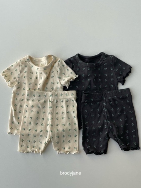 Gypsophila Frill Short Sleeve Set Gypsophila Frill Short Sleeve Set