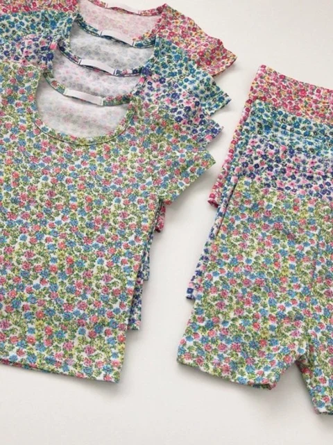 Liberty U-Neck Short Sleeve Set Liberty U-Neck Short Sleeve Set
