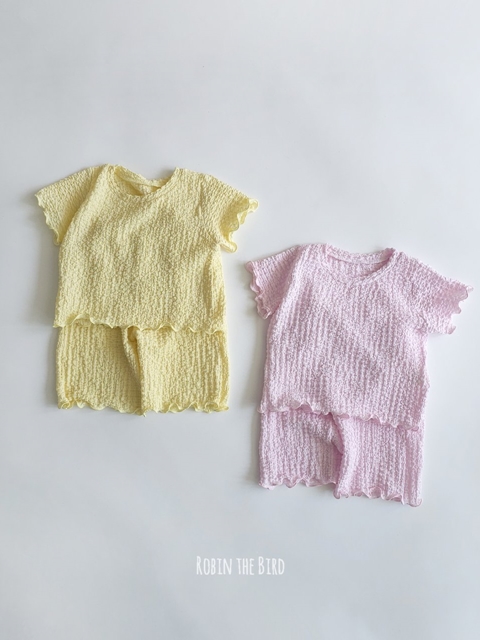 Emboss Frill Short Sleeved Top Bottom Set Emboss Frill Short Sleeved Top Bottom Set