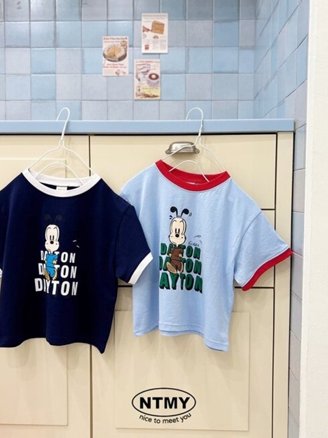 Day Raglan Tee Day Raglan Tee