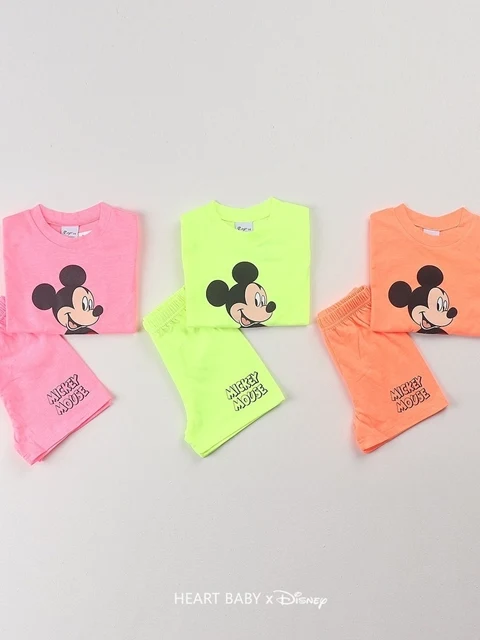 Neon M Short Sleeve Top Bottom Set
