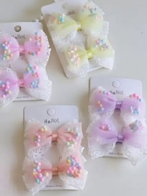 Pom Pom Lace Clip Pin