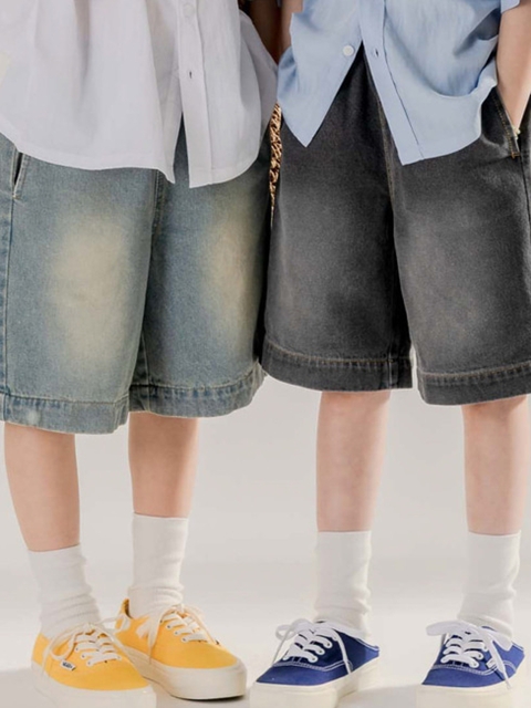 Brushed Knee-Length Denim Pants Brushed Knee-Length Denim Pants