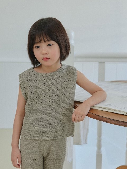 Daisy Sleeveless Daisy Sleeveless