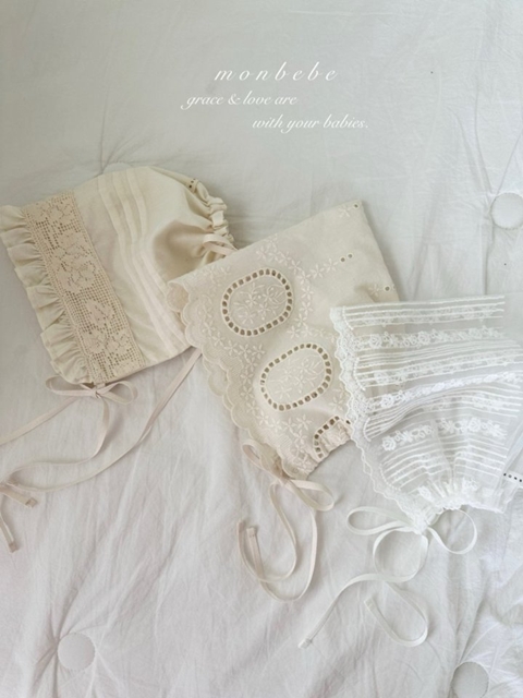 Vintage Lace Bonnet (No 1)