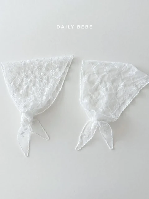 Lace Bonnet