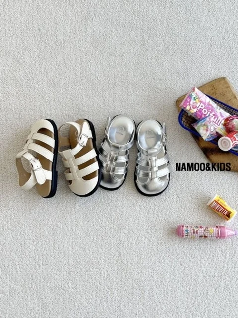 Yudi Daily Sandals Yudi Daily Sandals