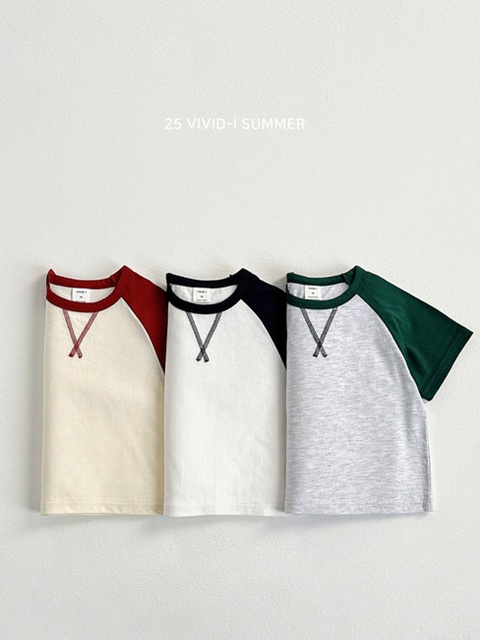V-Stitch Raglan Tee V-Stitch Raglan Tee