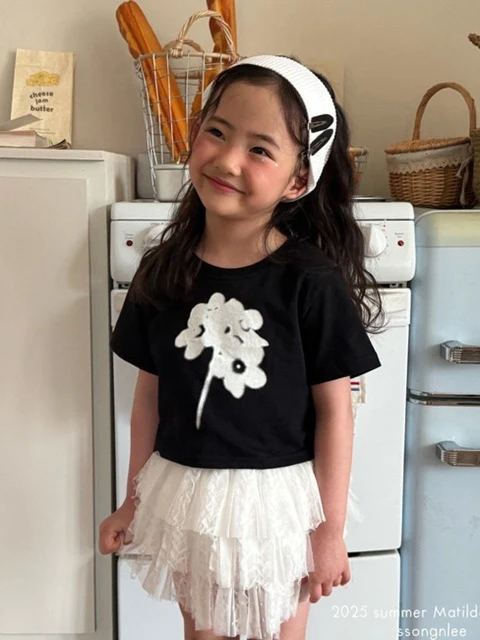 Bloomy Tee Bloomy Tee