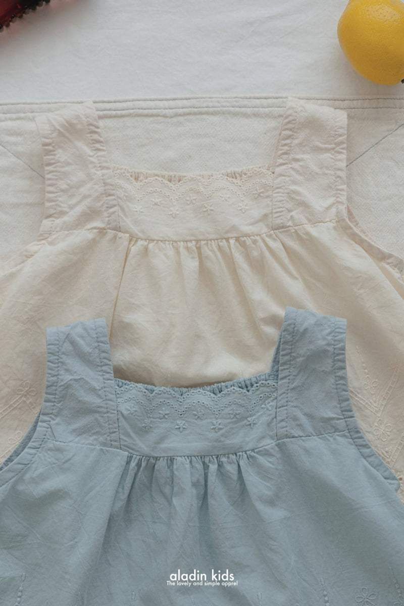 Aladin - Korean Children Fashion - #kidsstore - Lace Sleeveless Blouse - 6
