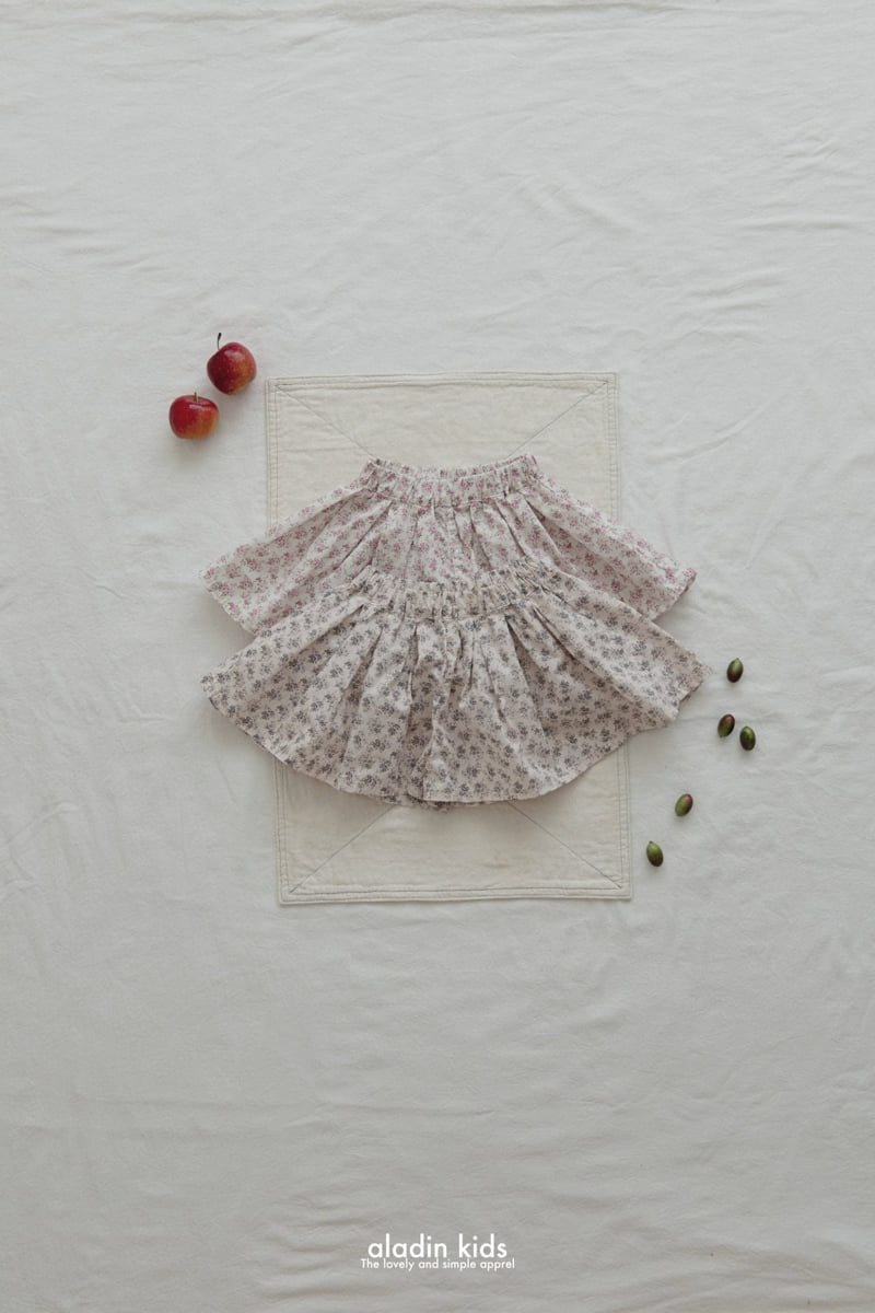 Aladin - Korean Children Fashion - #kidsstore - Flower Pleats Skirt Pants