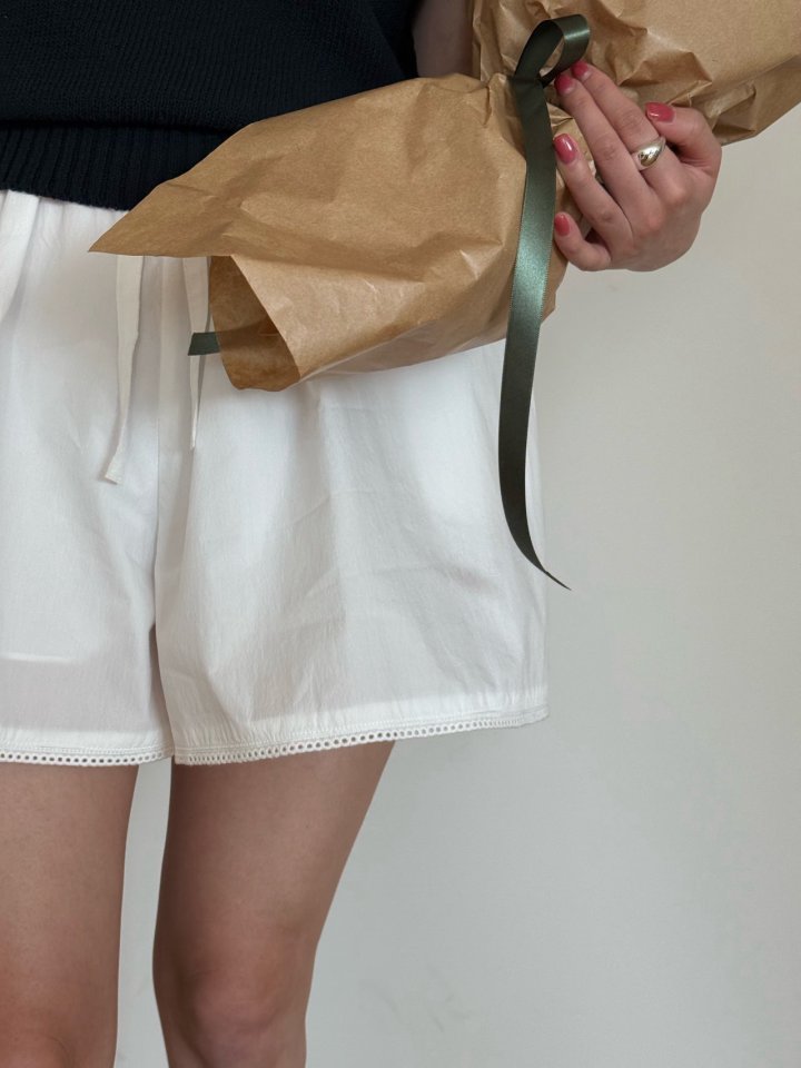 Amygrace - Korean Women Fashion - #womensfashion - Lafore Flare Skirt Pants - 10