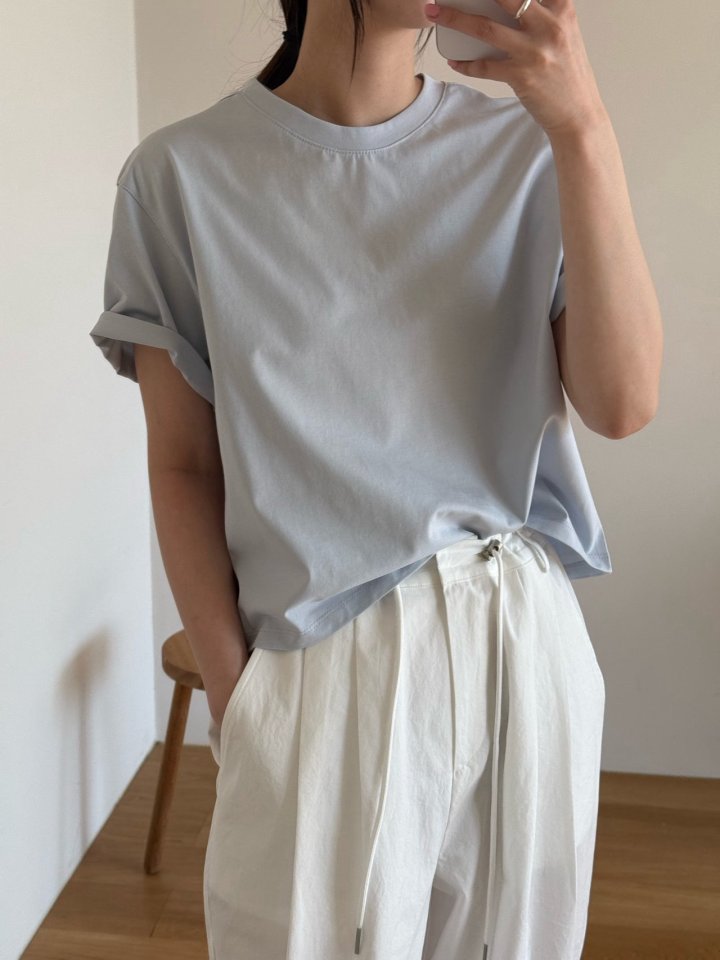 Amygrace - Korean Women Fashion - #momslook - Crop Short Sleeved Tee - 4