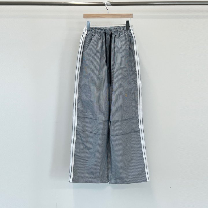 Another Avenue - Korean Women Fashion - #restrostyle - Three Lines Check Pants - 5
