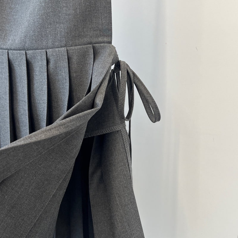 Another Avenue - Korean Women Fashion - #womensfashion - Satter Pleats One-piece - 5