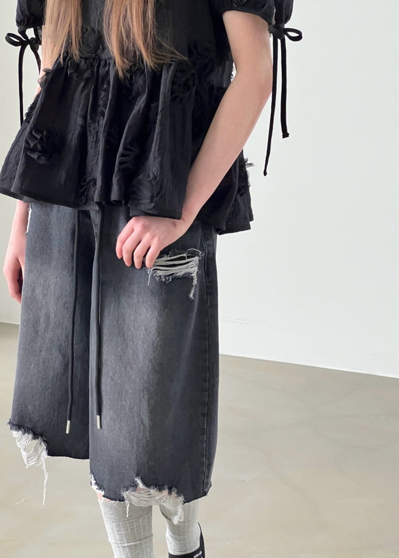 Another Avenue - Korean Women Fashion - #womensfashion - Overfit Vintage Half Denim Pants - 12
