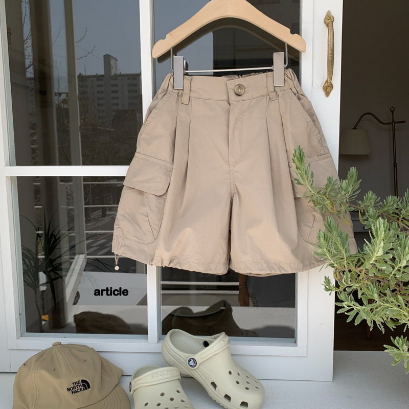 Article - Korean Children Fashion - #littlefashionista - Forest Bermuda Pants - 4