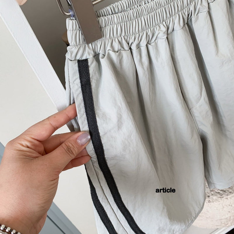 Article - Korean Children Fashion - #magicofchildhood - Curve Track Shorts - 4