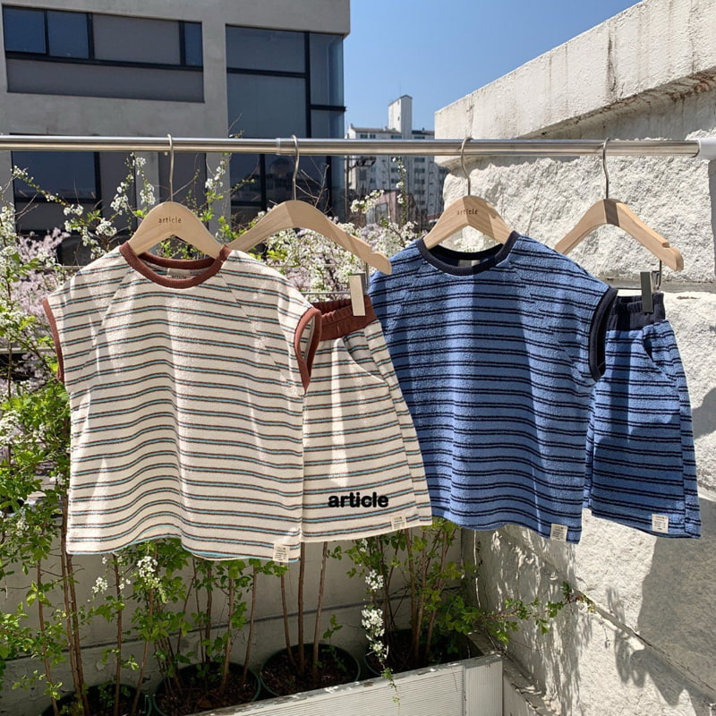 Article - Korean Children Fashion - #prettylittlegirls - Kuta Set