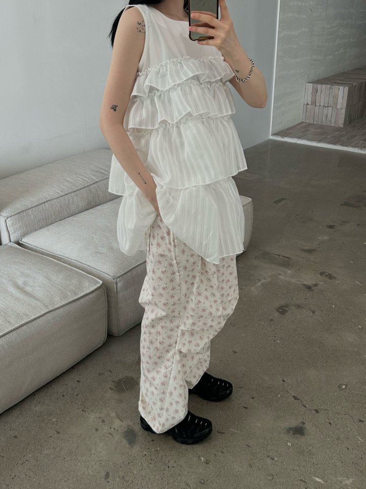 Buckle - Korean Women Fashion - #momslook - Butter Flower Pants - 7