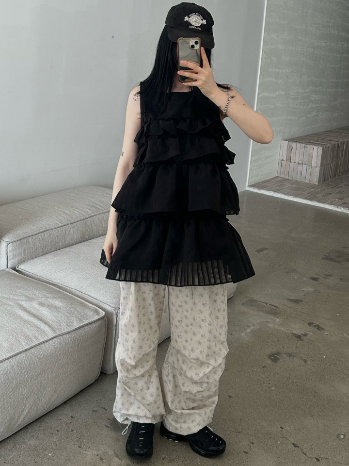 Buckle - Korean Women Fashion - #momslook - Butter Flower Pants - 6