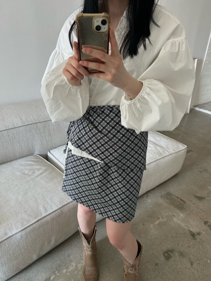 Buckle - Korean Women Fashion - #momslook - Frill Balloon Wrap Blouse - 4