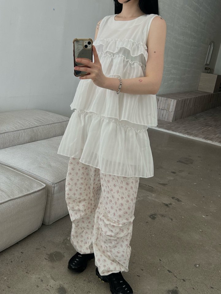 Buckle - Korean Women Fashion - #womensfashion - Butter Flower Pants - 8