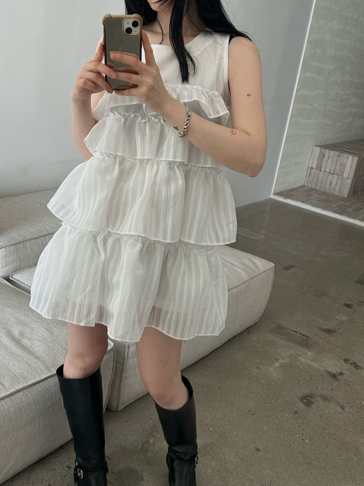 Buckle - Korean Women Fashion - #womensfashion - Bass Frill One-piece - 10