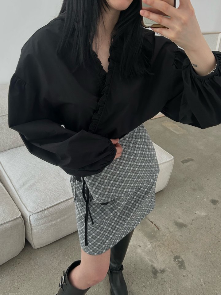 Buckle - Korean Women Fashion - #womensfashion - Frill Balloon Wrap Blouse - 7