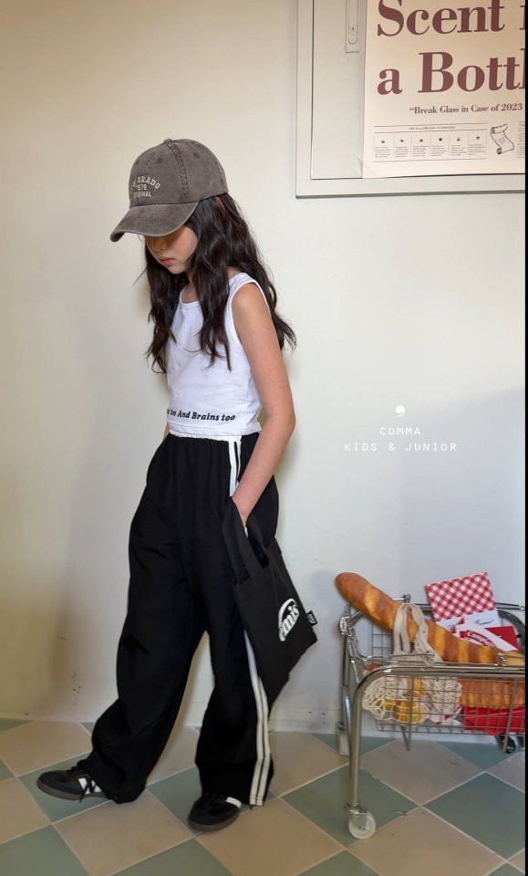 Comma - Korean Children Fashion - #magicofchildhood - Crop Sleeveless