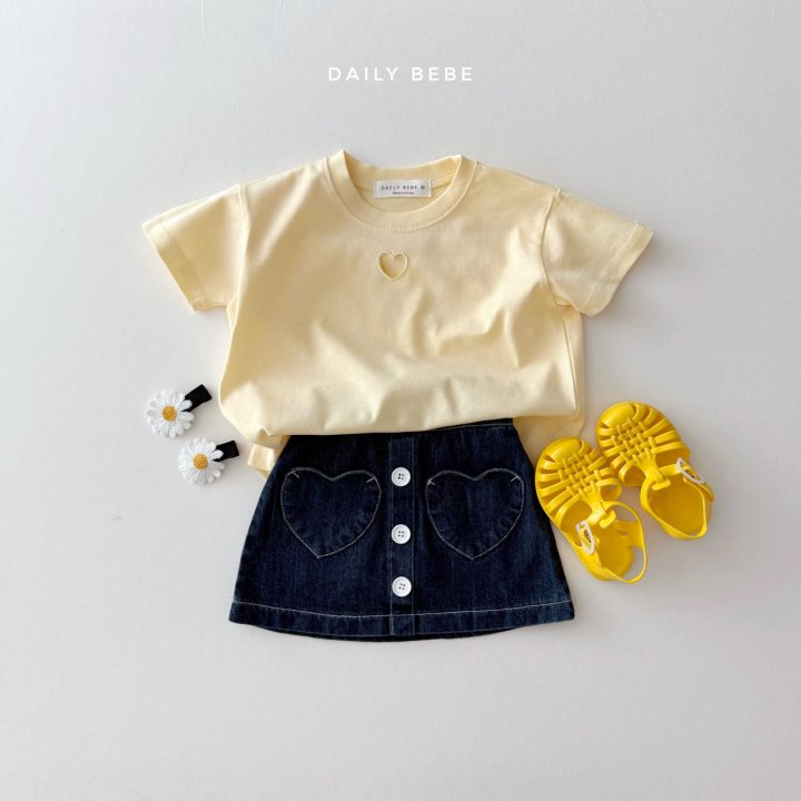 Daily Bebe - Korean Children Fashion - #prettylittlegirls - Heart Punching Short Sleeve Tee - 6